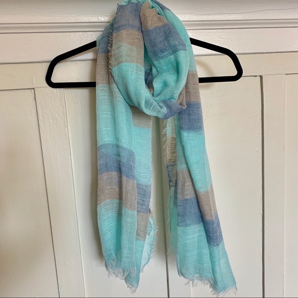 Lightweight striped scarf NWT